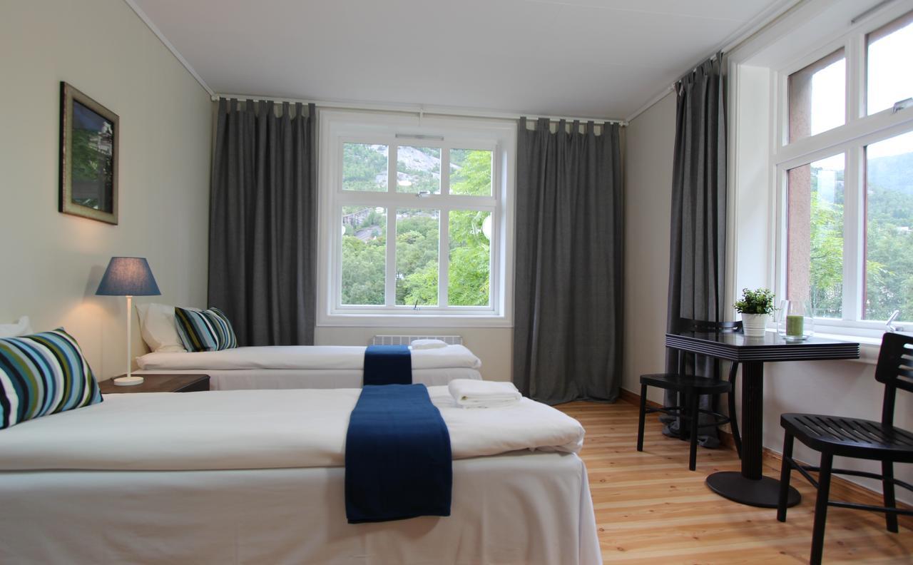 Slottet Apartments ティッサダル エクステリア 写真