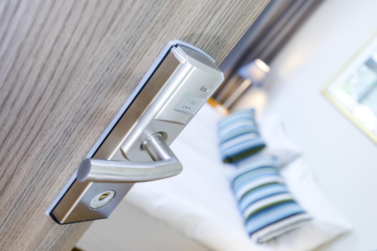 Slottet Apartments ティッサダル エクステリア 写真